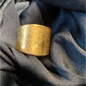 Roost hammered brass ring